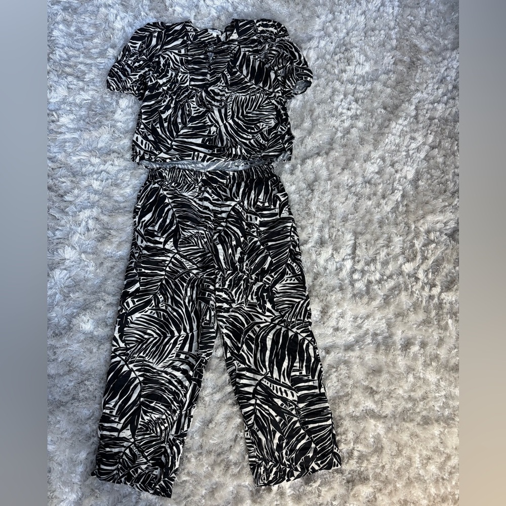 Panama Jack Black and White Tropical Linen Rayon shirt and cropped pants set